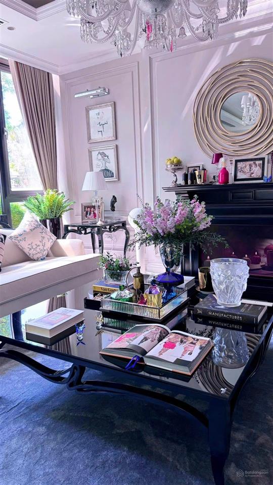 Tổng hợp 3 lô song lập vinhome riverside, 165m, hoàn thiện. vị trí đẹp, chủ nhà cần bán giá 52 tỷ.