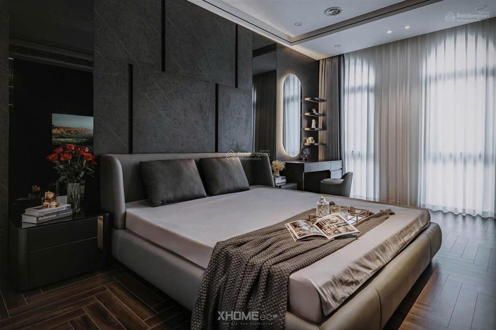 Chính chủ tôi bán lại s lập anh đào, 168m2, nội thất đẹp. thông sàn tâng 1, mặt tiền 10m, giá 49 tỷ