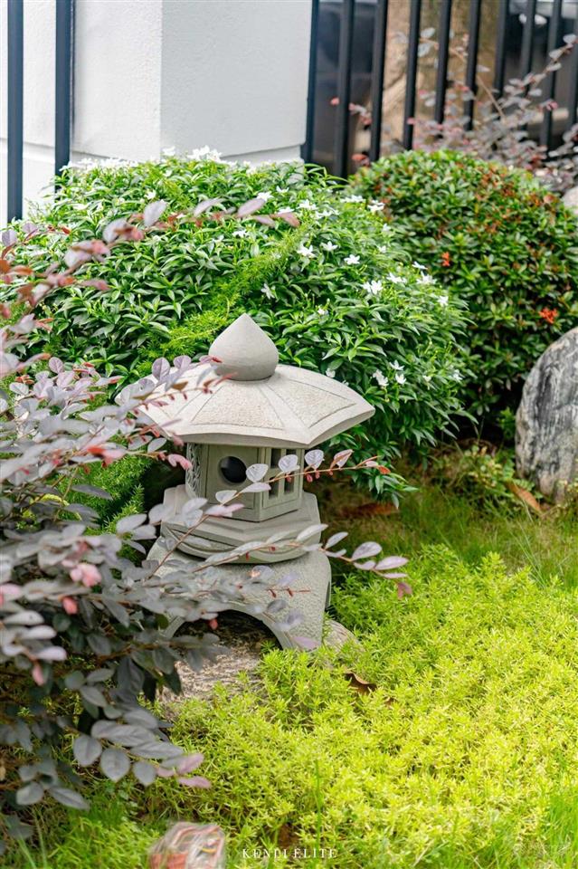 Chính chủ tôi bán lại s lập anh đào, 168m2, nội thất đẹp. thông sàn tâng 1, mặt tiền 10m, giá 49 tỷ