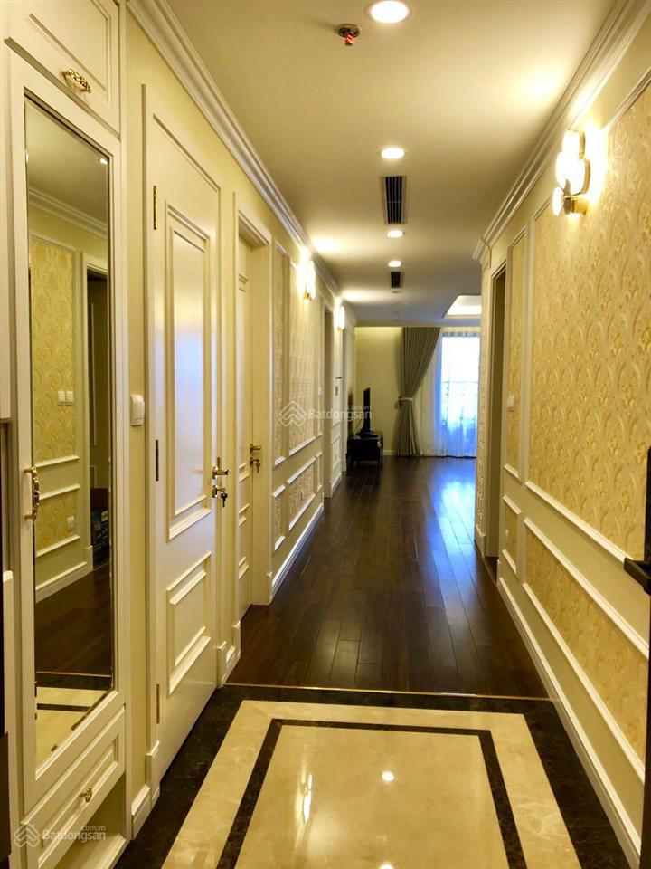 Gia đình cần bán gấp căn hộ 110m2 3pn full đồ d'. le roi soliel  0988 799 ***