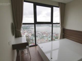 Chính chủ căn hộ cần bán gấp căn hộ 3pn view hồ tây tầng cao 2x  0988 799 ***