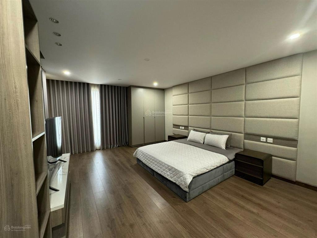 Chính chủ căn hộ cần bán gấp căn hộ 146m2 d'. le roi soleil 59 xuân diệu giá tốt nhất  0988 799 ***