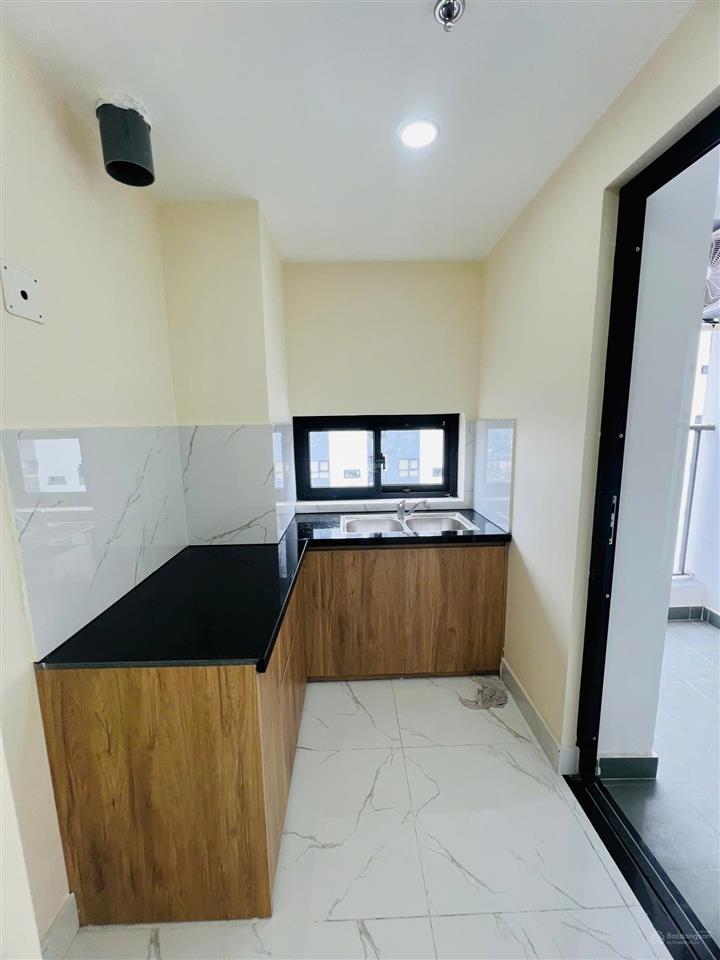 Bán góc 2 mặt thoáng tầng trung view vườn hoa giá chỉ 7xx triệu. chung cư hoàng huy đổng quốc bình