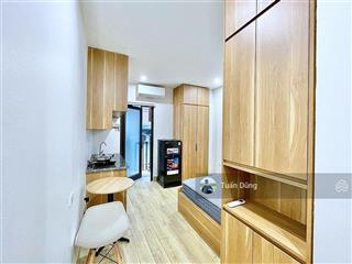 Tòa chdv ở xã đàn, 60m2, 18 phòng rộng, doanh thu 100 triệu/tháng, chỉ vài bước chân ra mặt phố