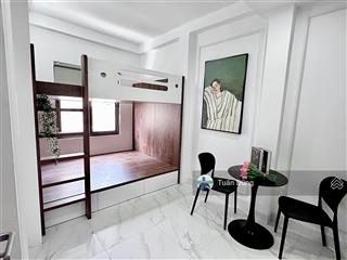 Tòa chdv phố cát linh, vài bước ra mặt phố, 50m2*7 tầng, 11 căn hộ full đồ, cho thuê 700 triệu/năm