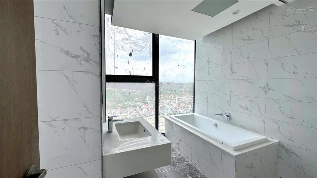 Gấp!! chỉ 3 tỷ căn góc 2pn view biển full nội thất rẻ nhất thị trường icon40