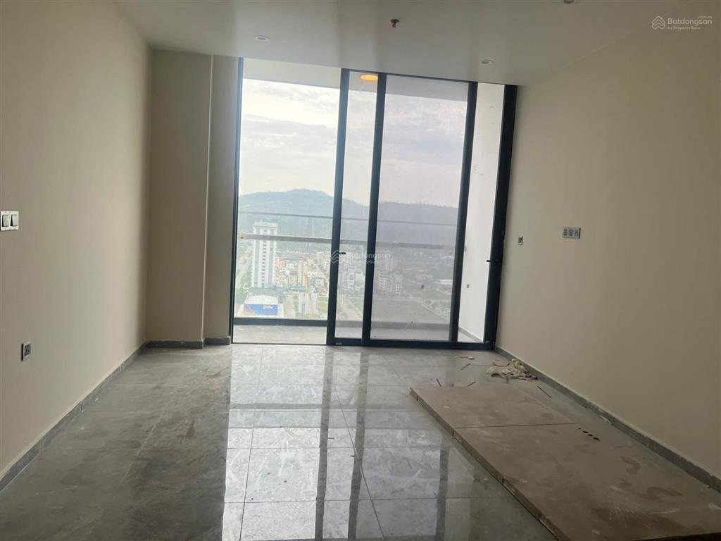 Bán nhanh 1,7 tỷ studio icon 40 hạ long, view vịnh tuần châu  nhạc nước.  xem nà 0936 585 ***