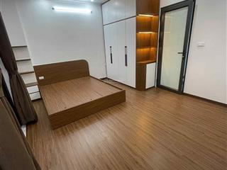 Bán nhà xây mới,ô tô đỗ cổng,cách mặt đường ô tô tải tránh nhau 10m