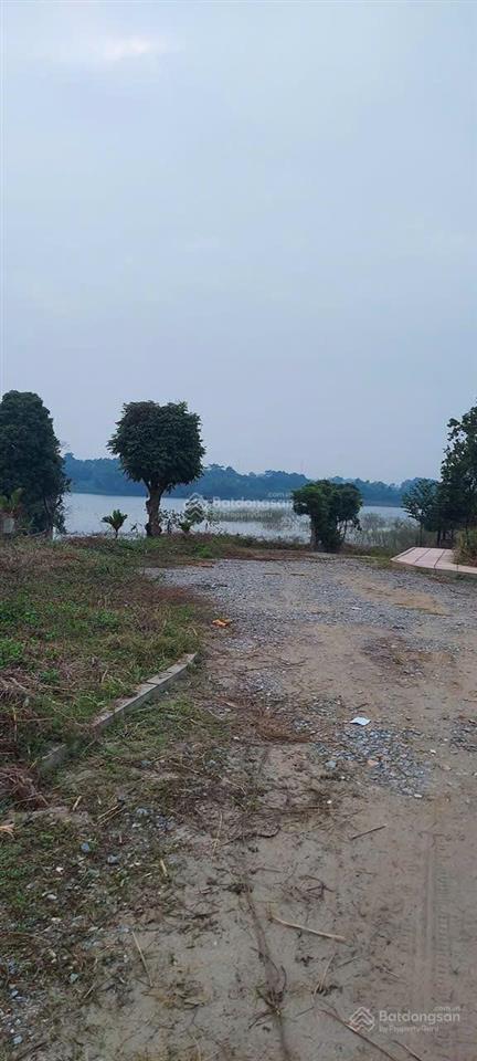 Bán lô đất siêu vip 3100m2 đất bám hồ đồng chanh, có ao thả cá tại lương sơn  hoà bình