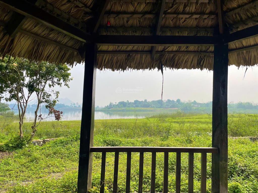 Bán lô đất siêu vip 3100m2 đất bám hồ đồng chanh, có ao thả cá tại lương sơn  hoà bình