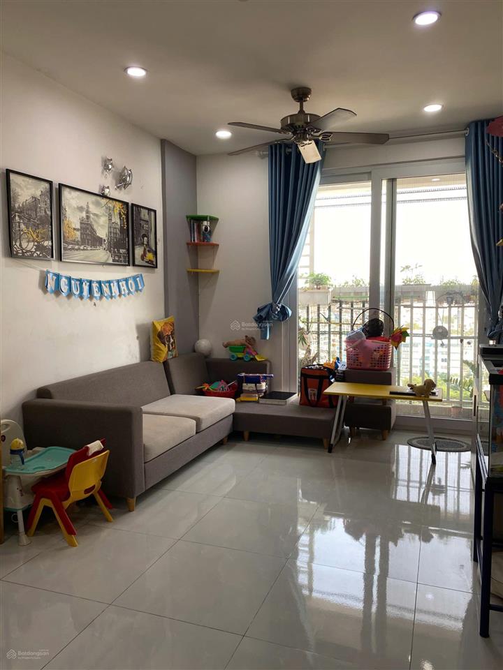 Cần bán căn 68m2/2pn đã có sổ hồng, nhà đẹp thoáng mát, chủ nhà dễ thương, ngộp cần bán gấp