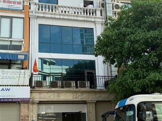 Cho thuê nhà 30a ngõ 39 trần kim xuyến. dt 95m2 x 6,5 t mt 5,5m. tk thông sàn, thang máy