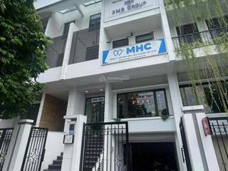 Cho thuê nhà 30a khu hdi mạc thái tông. dt 120m2 x 4,5t nổi và 1 hầm, có thang máy
