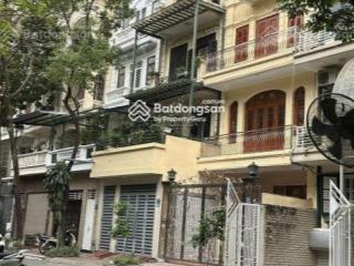 Cho thuê nhà số 40 đường trung yên 11. dt 90m2 x 5t mt 5,5m. ô tô tránh