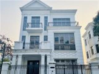 Cho thuê nhà số 10 ngõ 20 trần kim xuyến. dt 130m2 x 4t. mt 9m. đường 3 ôtô tránh nhau