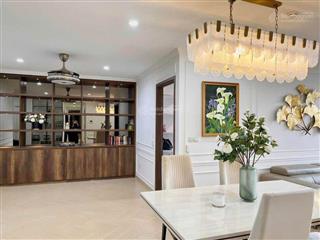 Kẹt tiền bán gấp căn hộ emerald  celadon city 3pn + 2wc, dt 112m2, có nội thất, giá 5.420 tỷ