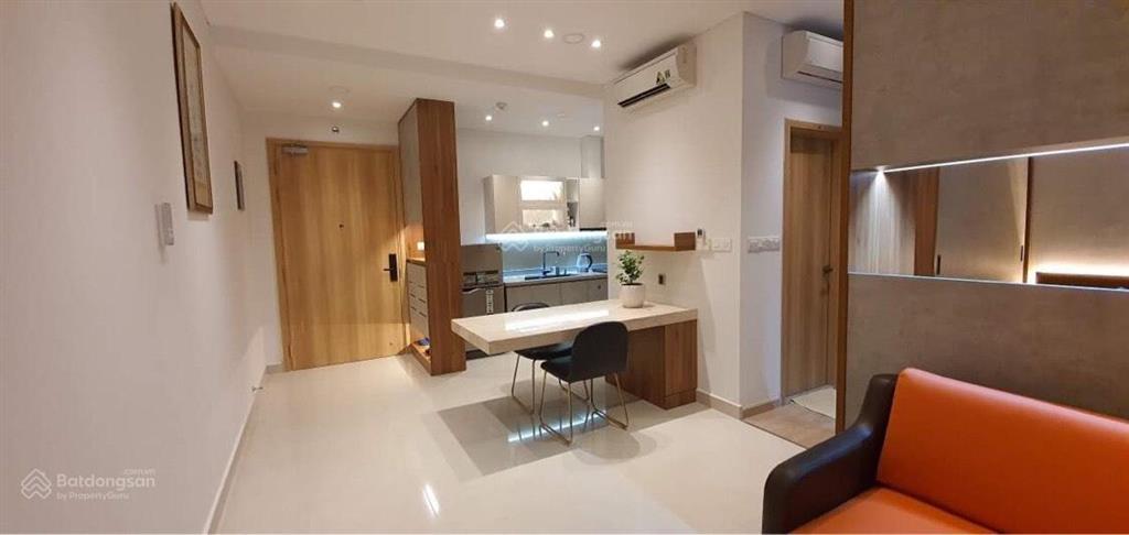 Chính chủ bán gấp emerald celadon city 1pn + 1wc, dt 53m2, full nội thất, giá 3.520 tỷ