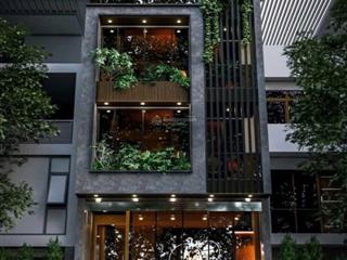 Giá đầu tư!bán mảnh đất mặt đường lớn phố nguyễn văn cừ,dt117m2,mt6m,vỉa hè rộng,giá 24.8 tỷ.