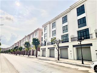 Mặt đường gần vincom, công viên sau nhà, sân golf trước cửa. view sông dài