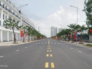 Chính chủ bán nhà mặt phố đường 30m (mặt hồ yên sở). dt 193.6m2, mt 8.55m  louis city hoàng mai