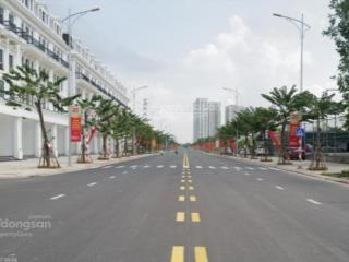 Bán nhà mặt phố đường 30m (mặt hồ yên sở)  nhà 5 tầng hoàn thiện, diện tích 140m2, mặt tiền 6m.