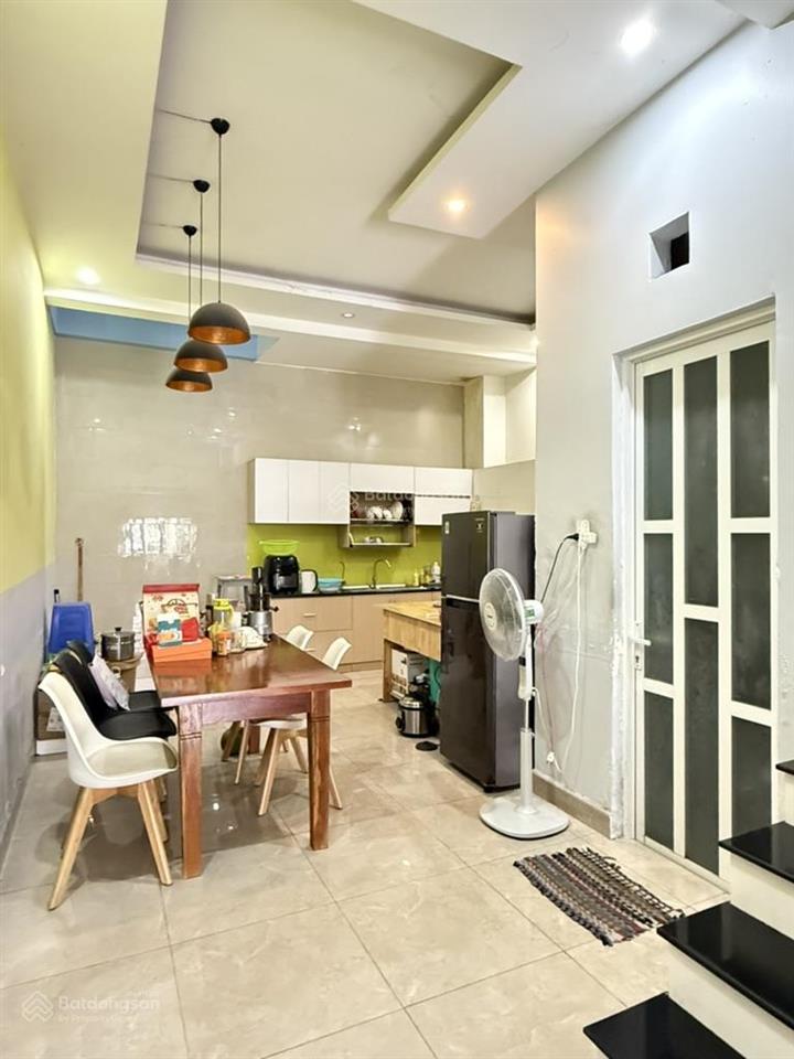 Nhà mặt tiền khu gia viên  1 trệt 2 lầu (5x15) sổ hồng thổ cư hoàn công