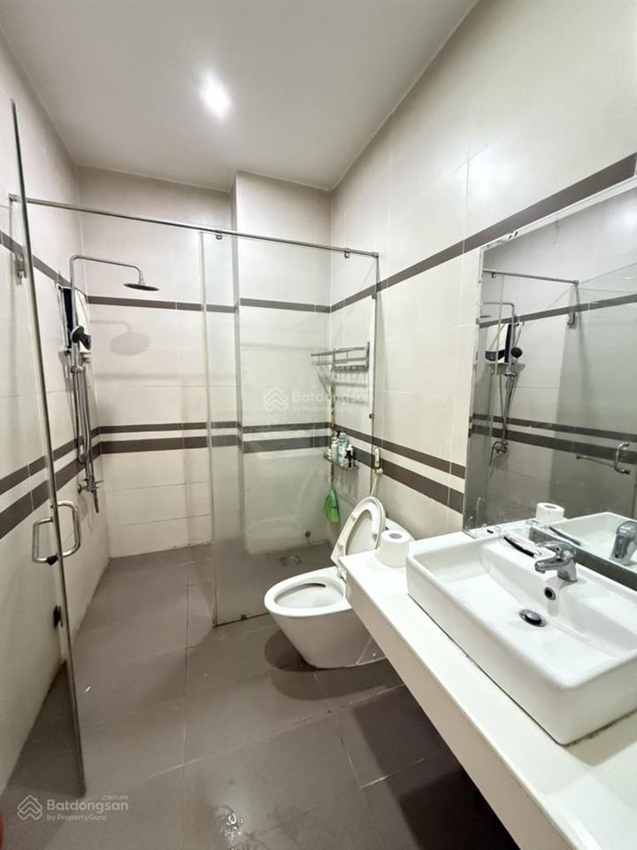 Nhà mặt tiền khu gia viên  1 trệt 2 lầu (5x15) sổ hồng thổ cư hoàn công