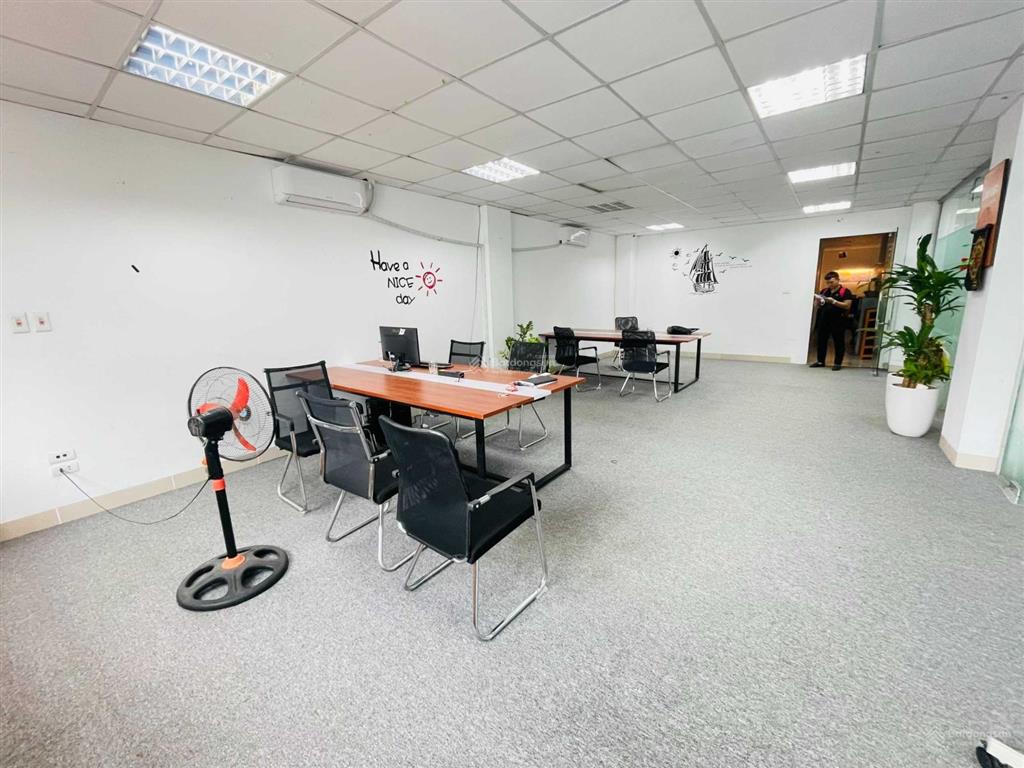 Cho thuê văn phòng hoàng mai giá 8.5tr/th dt 65m2