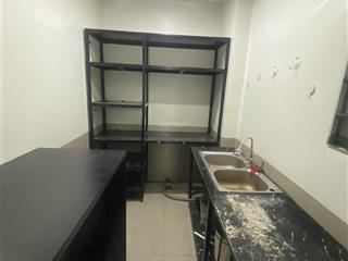 Cho thuê văn phòng mễ trì 50m2 giá 8 triệu full nội thất nhà mới xây view thoáng
