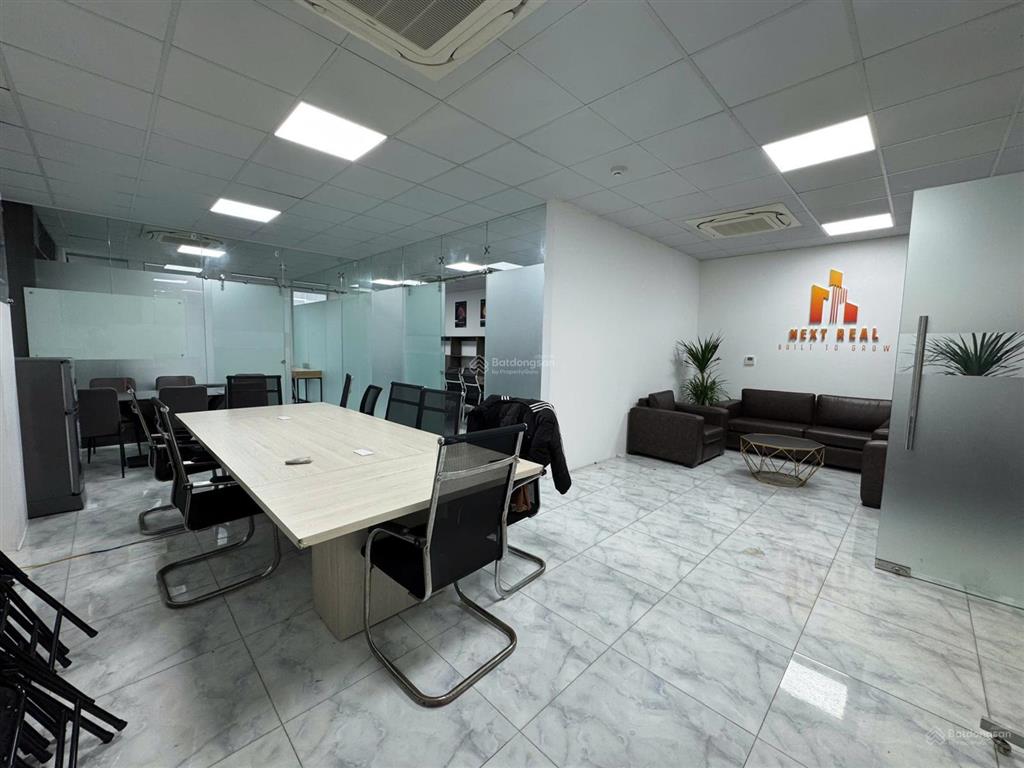 Cho thuê văn phòng đẹp tại duy tân, cầu giấy, hà nội, 145m2