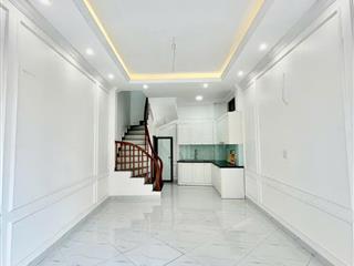 Bán nhà lai xá  trịnh văn bô  phú diễn 5 tầng 4 ngủ ô tô đỗ cửa