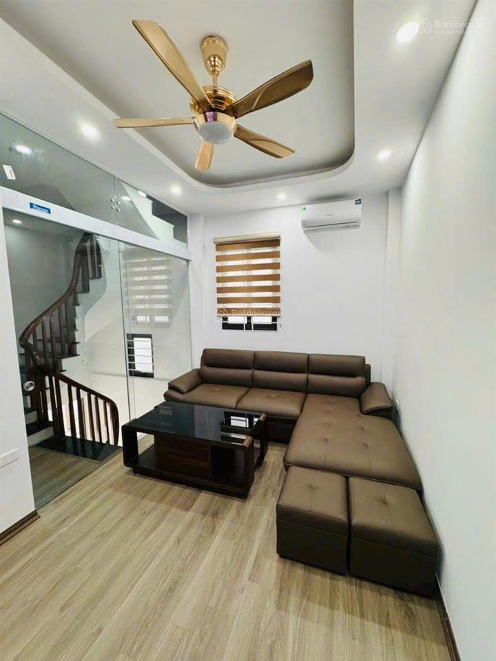 Bán nhà gần trịnh văn bô  đường 32 gần ô tô 35m 5 tầng 4 ngủ