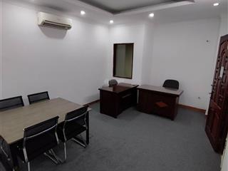 Cho thuê văn phòng yên hòa  trần kim xuyến 30m2 giá thuê 4tr