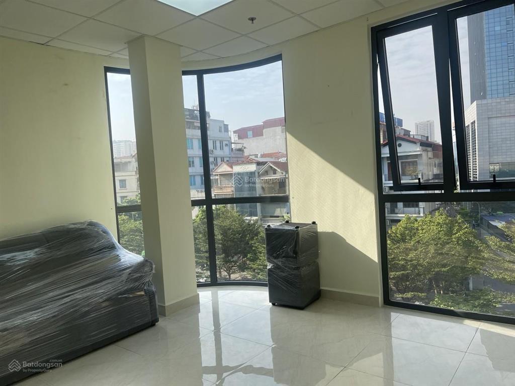 Cho thuê văn phòng nguyễn văn huyên dt 60m giá thuê 9 triệu