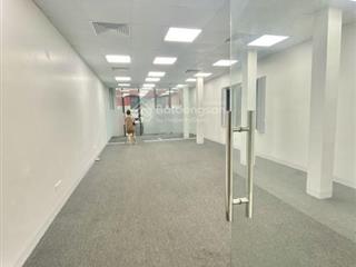 Cho thuê văn phòng nguyễn văn huyên dt 60m giá thuê 9 triệu