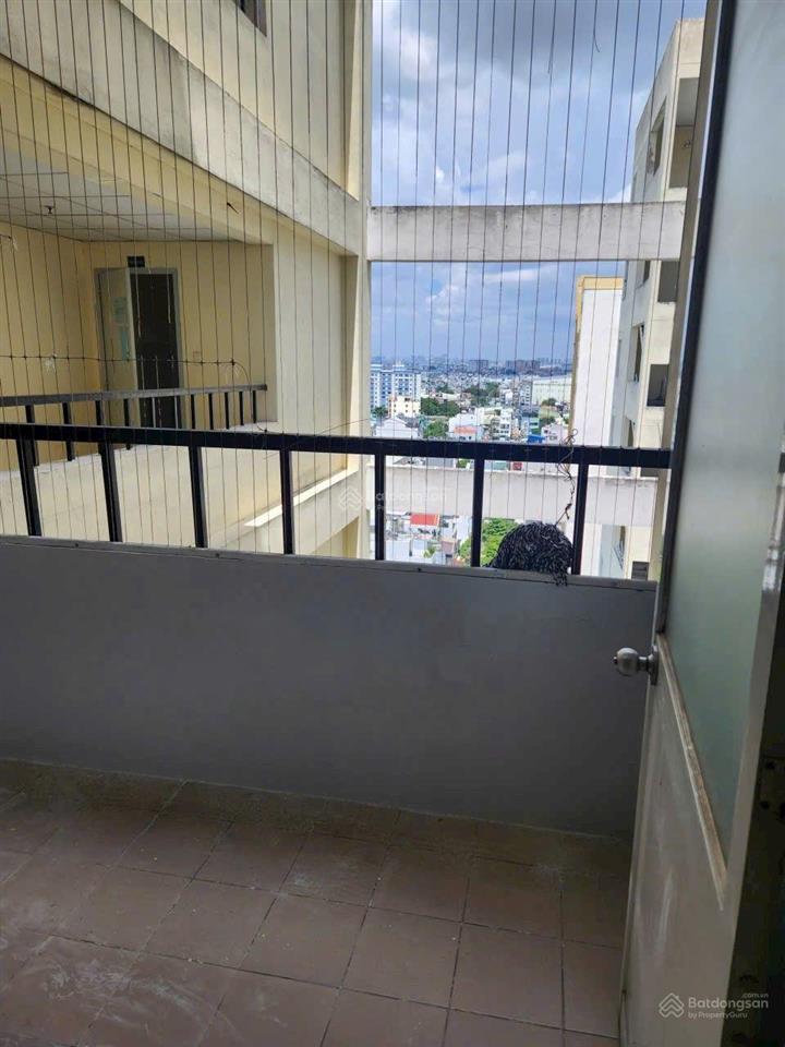 Cho thuê căn hộ chung cư quân khu 7. q12, 3pn, 2wc. an ninh tốt. nhà ngay chợ, trường học