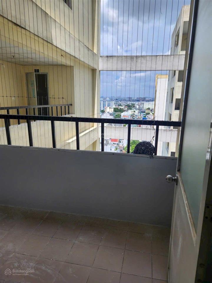 Cho thuê căn hộ chung cư khu nhà ở cán bộ quân khu 7 quận 12. nhà 2 phòng ngủ, 2wc