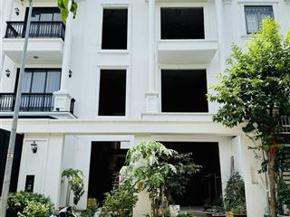 Chính chủ gửi bán nhà phố compound kdc centana điền phúc thành q9  140m2 ( 7m x 20m )  10,9 tỷ
