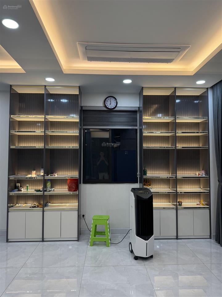 Chính chủ gửi bán biệt thự valora kikyo, p. phú hữu, q9 diện tích 192m2 ( 12m x 16m ) / 22,2 tỷ