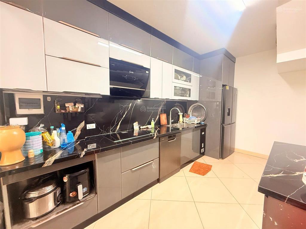 Phân lô 12 đào tấn, linh lang, ô tô tránh, ngõ thông, 56m2 mt 5.3m, nhà 5 tầng đẹp giá 25 tỷ