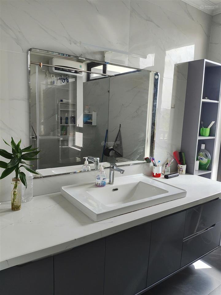 Bán căn biệt thự 3 tầng 180m2 full nội thất dự án mê linh