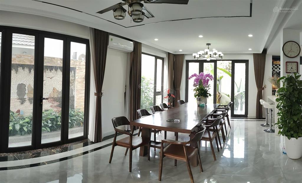 Bán căn biệt thự 3 tầng 180m2 full nội thất dự án mê linh