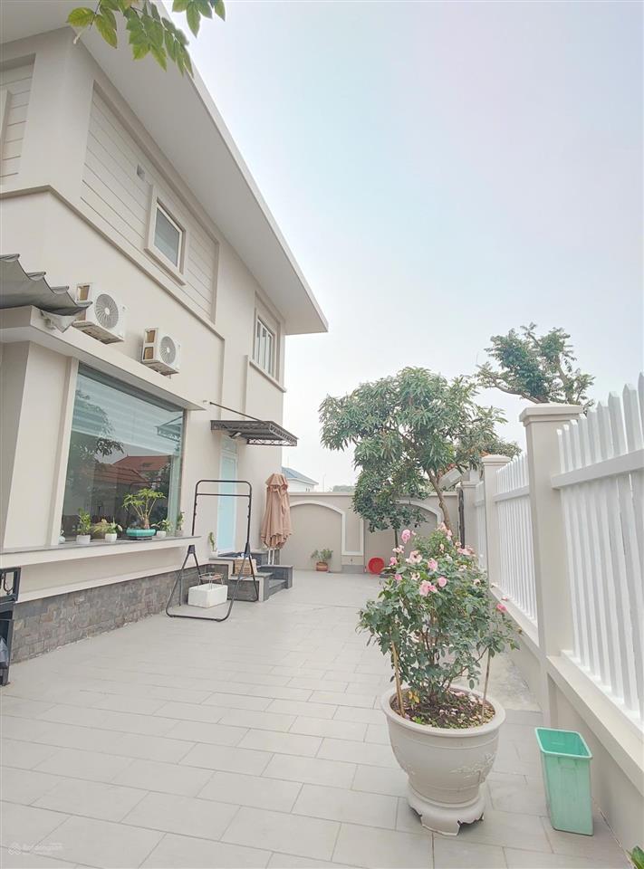 Bán căn biệt thự 330m2 góc 2 mặt đường anh dũng 8