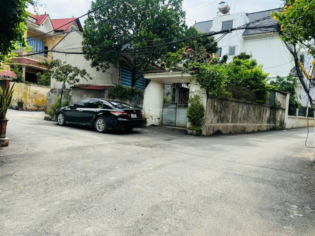 Bán 30m2lô góc bưu điện huyện  trung tâm y tế  sát đấu giá đồng tía ql6 chỉ 200m  giá 3.05tỷ