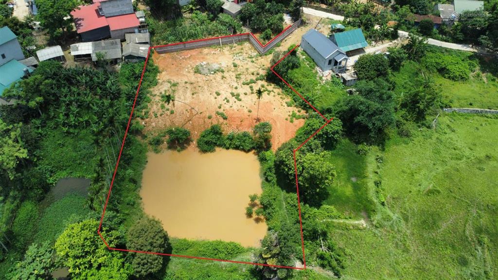 Bán 2400m2 đất thôn luồng yên trung. gần trục chính. trong đất có ao
