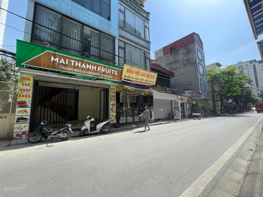 Chủ cần bán gấp  nhà mới phạm văn đồng , sát vincom nhà đẹp, mới thiết full nội thất cao cấp