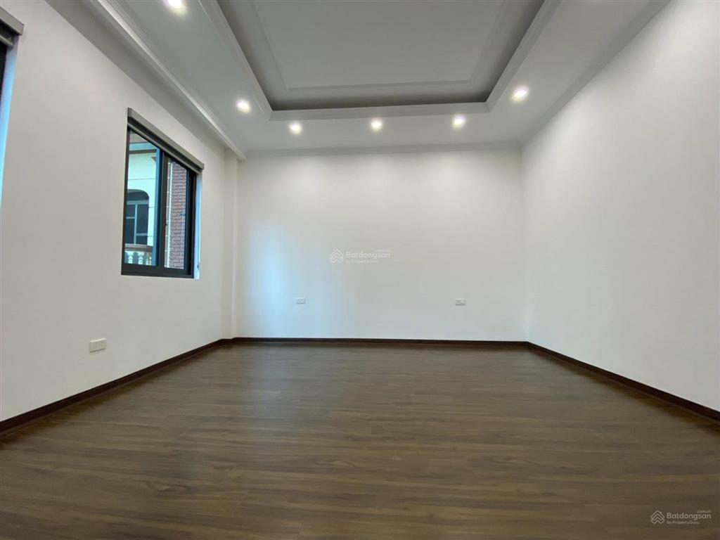 Chủ cần bán gấp  nhà mới phạm văn đồng , sát vincom nhà đẹp, mới thiết full nội thất cao cấp