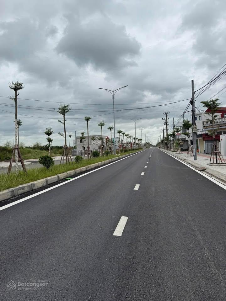 Lô đất siêu vip mặt đường hải phong, hòa nghĩa, dương kinh, dt 293m2 mặt tiền 17m. 0704 820 ***