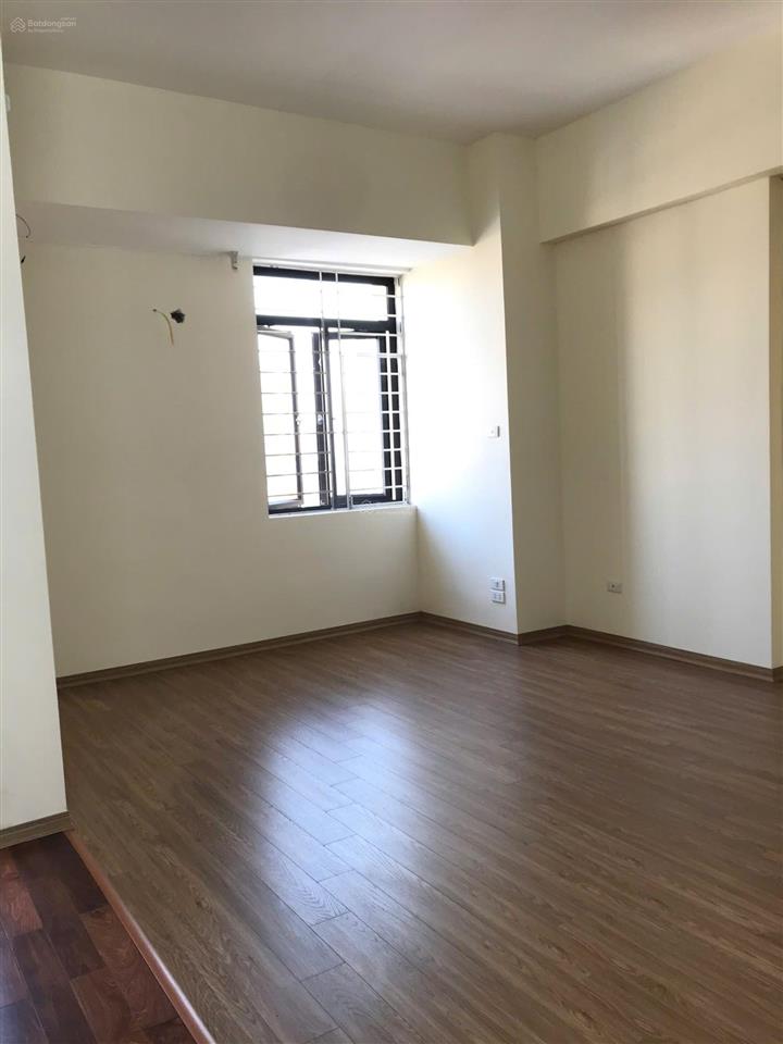 Cho thuê nhà chia lô ngõ 16 huỳnh thúc kháng  6pn giá 20 triệu/tháng