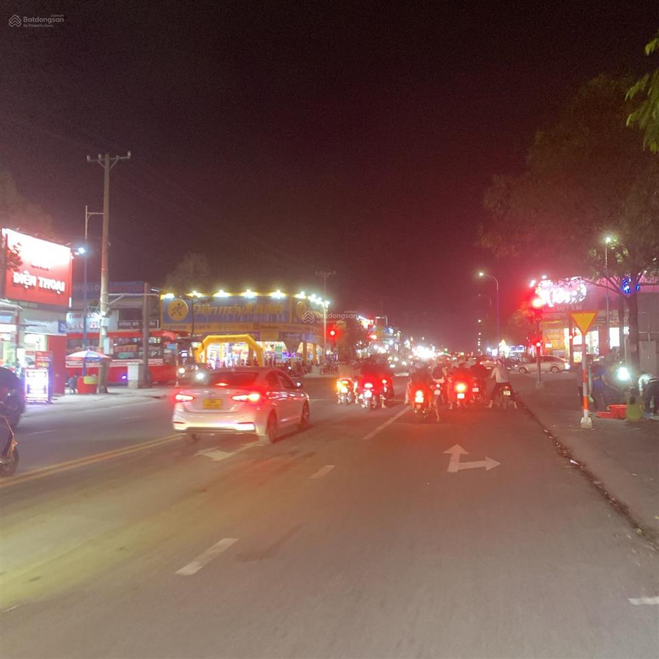 Bán gấp k14. đường dk12. dân kín.